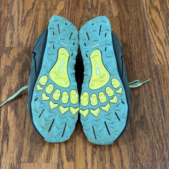 Altra, Women's, Lone Peak 5 Trail-Running Shoes, Size 9, Balsam Green - Picture 7 of 8